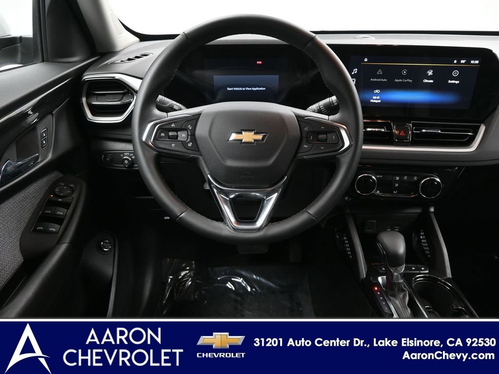 New 2025 Chevrolet TrailBlazer LT w/ Convenience Package FWD image 19