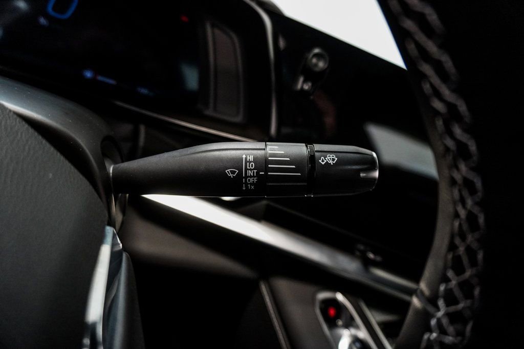 Used 2024 Chevrolet Corvette Z06 image 16