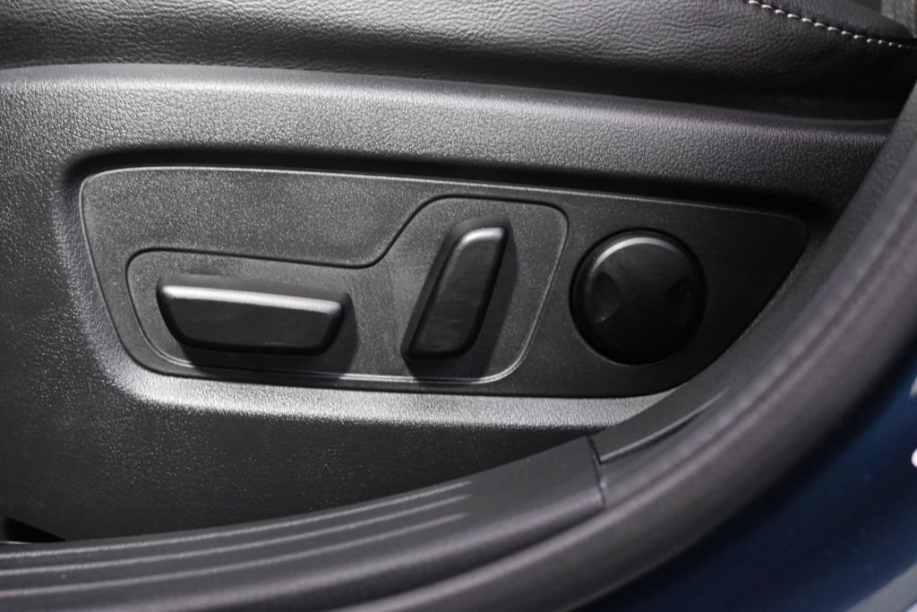 Used 2025 MAZDA CX-50 AWD 2.5 S w/ Premium Package image 14