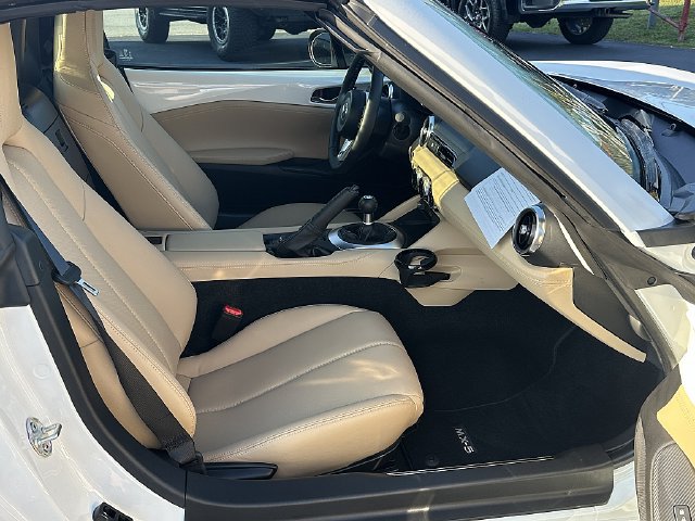 Certified 2026 MAZDA MX-5 Miata RF Grand Touring RWD image 12