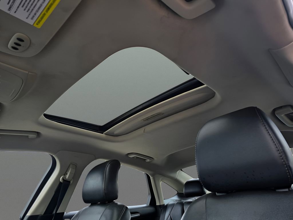 Used 2018 Ford Fusion Titanium image 18