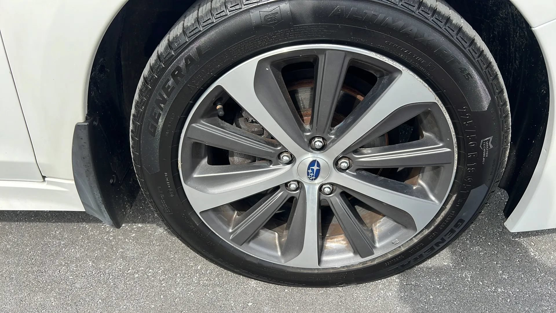 Used 2017 Subaru Legacy 2.5i Limited AWD/4WD image 36