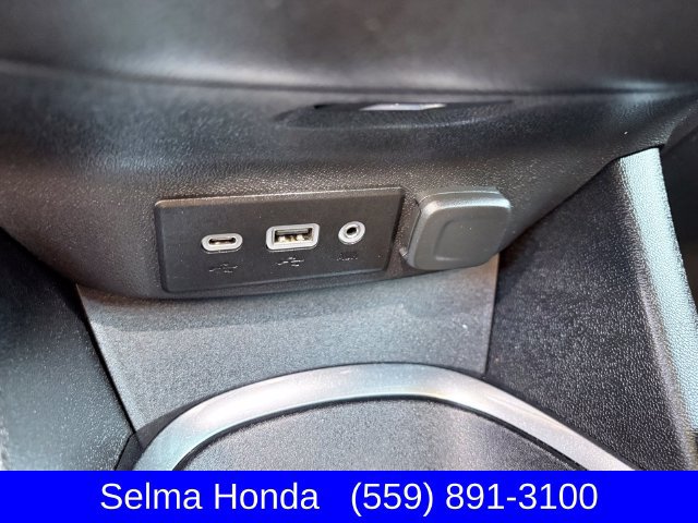 Used 2024 Chevrolet Malibu LT FWD image 17