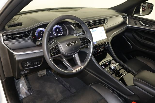 Used 2023 Jeep Grand Cherokee L Overland w/ Luxury Tech Group IV image 30