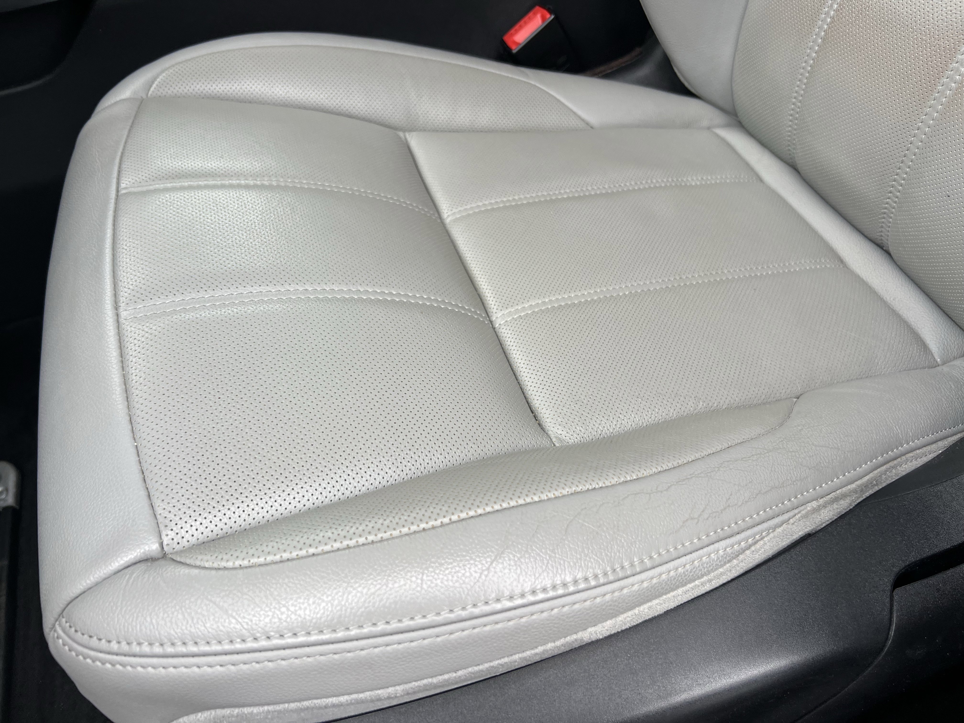 Used 2020 Land Rover Range Rover Evoque S image 17