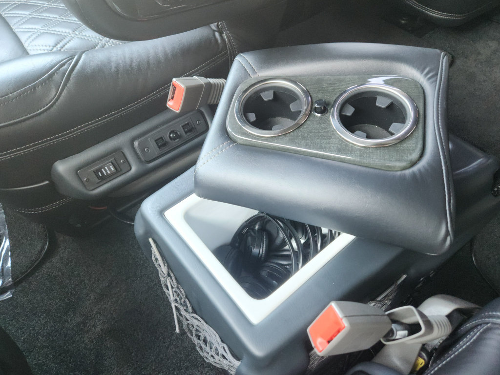 Used 2021 Chevrolet Express 2500 Extended w/ Enhanced Convenience Package RWD image 35