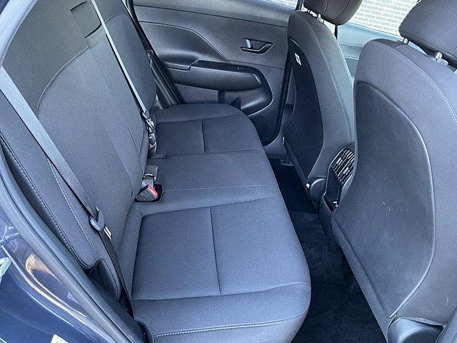 Used 2025 Hyundai Kona SEL image 18