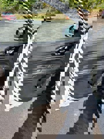 New 2026 Jeep Compass Limited image 32