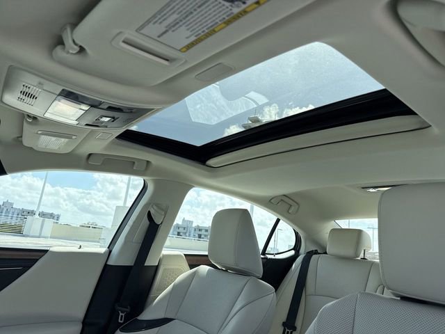 Certified 2024 Lexus ES 350 w/ Premium Package FWD image 22