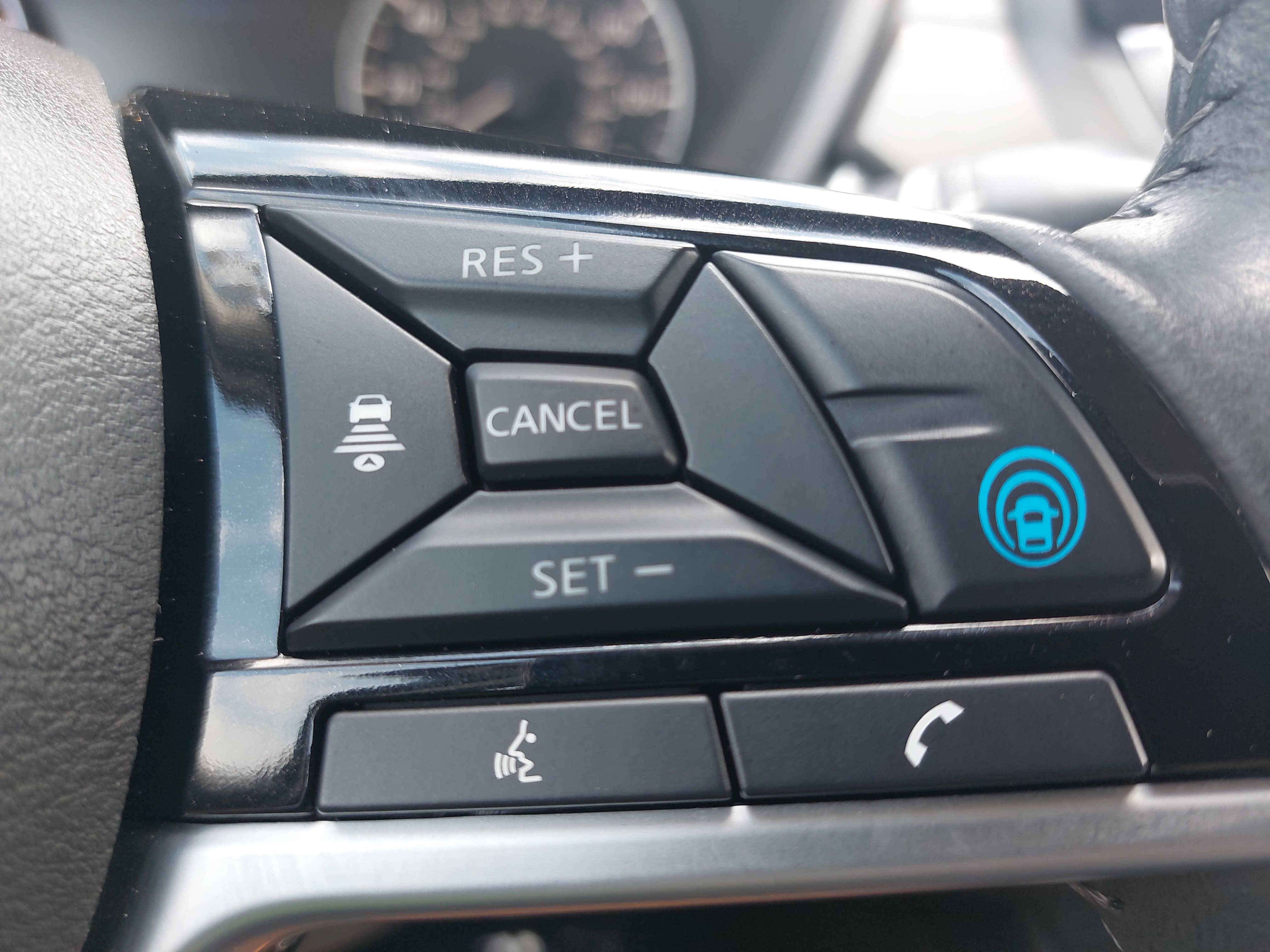 Used 2024 Nissan Altima 2.5 SV w/ SV Premium Package FWD image 18