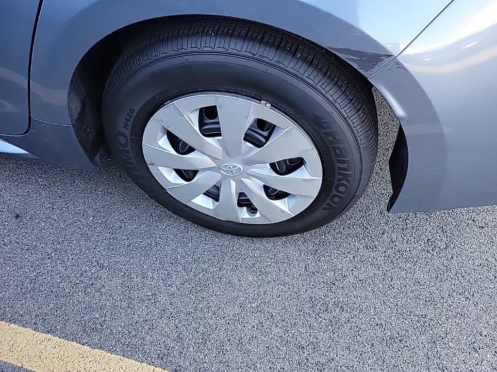 Used 2020 Toyota Corolla L FWD image 5
