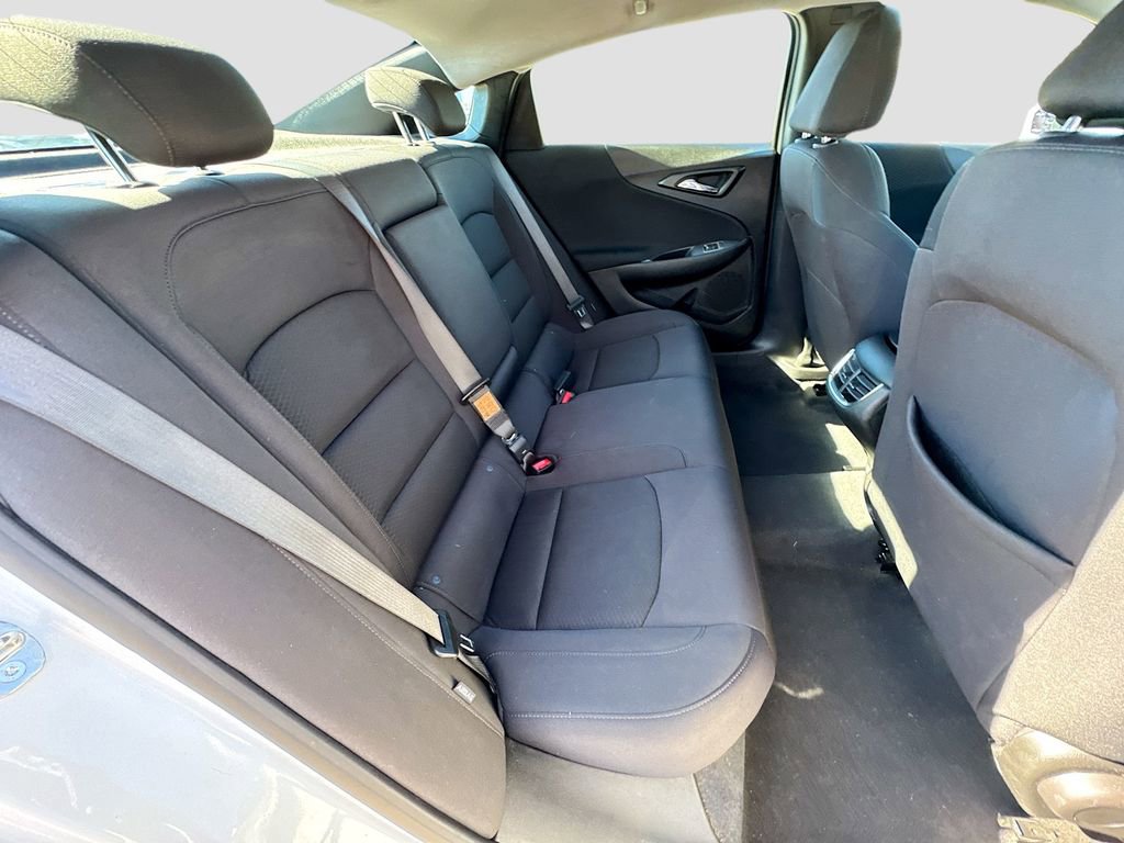 Used 2024 Chevrolet Malibu LT image 25