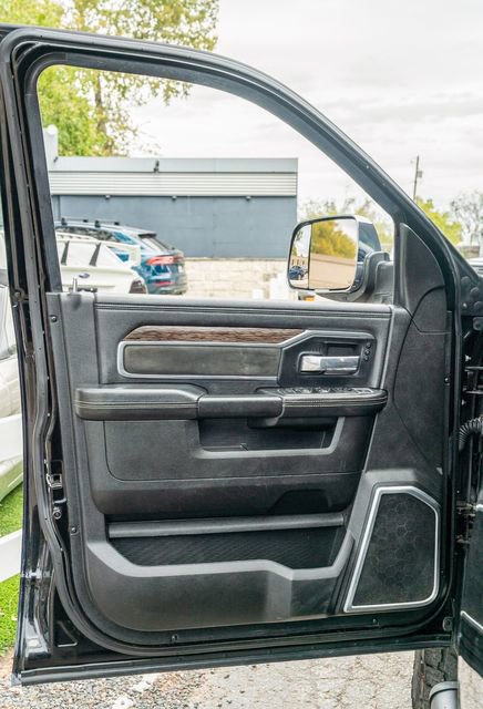 Used 2021 RAM 3500 Laramie image 17