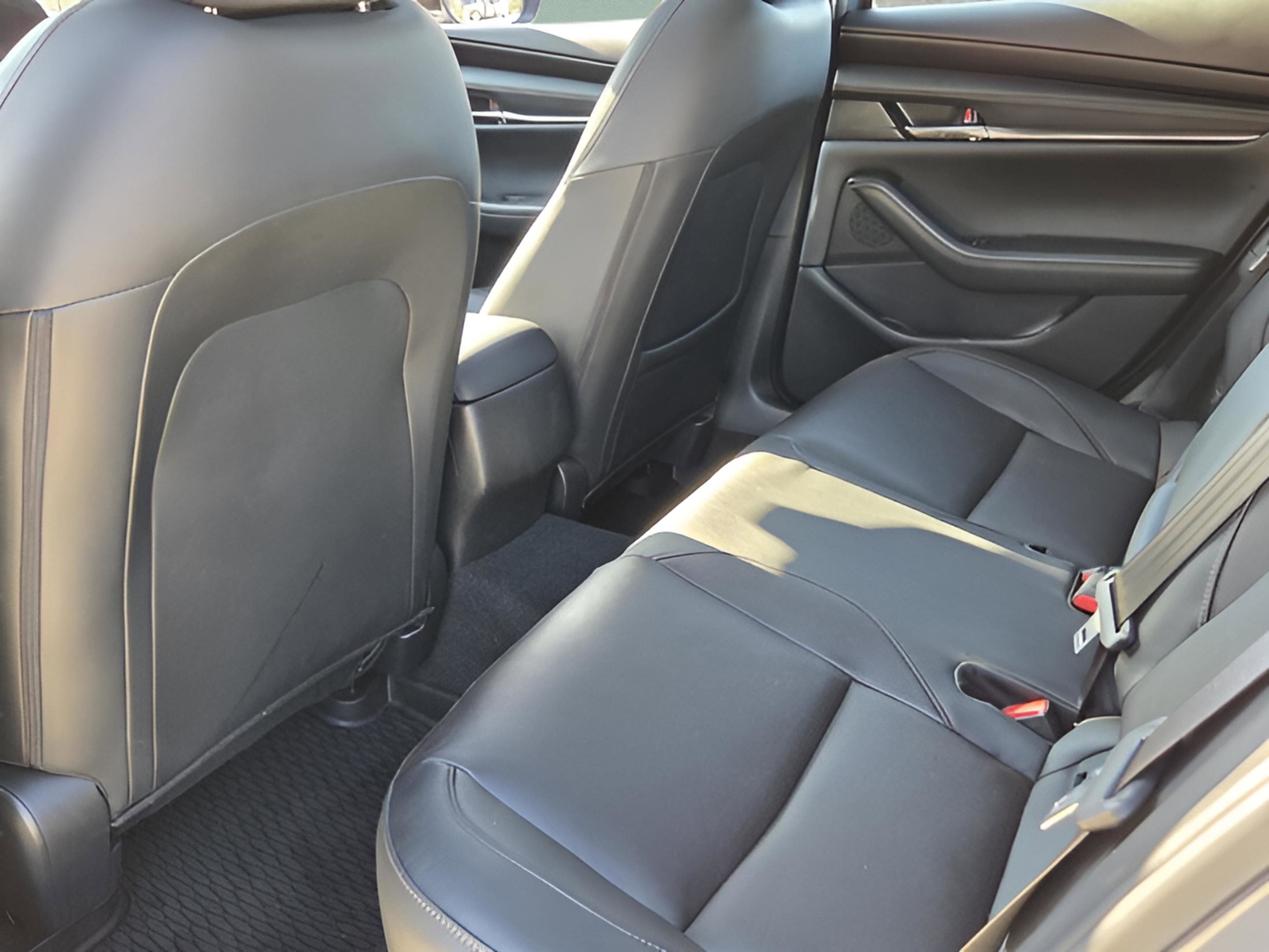 Used 2023 MAZDA MAZDA3 Hatchback w/ Appearance Package image 10