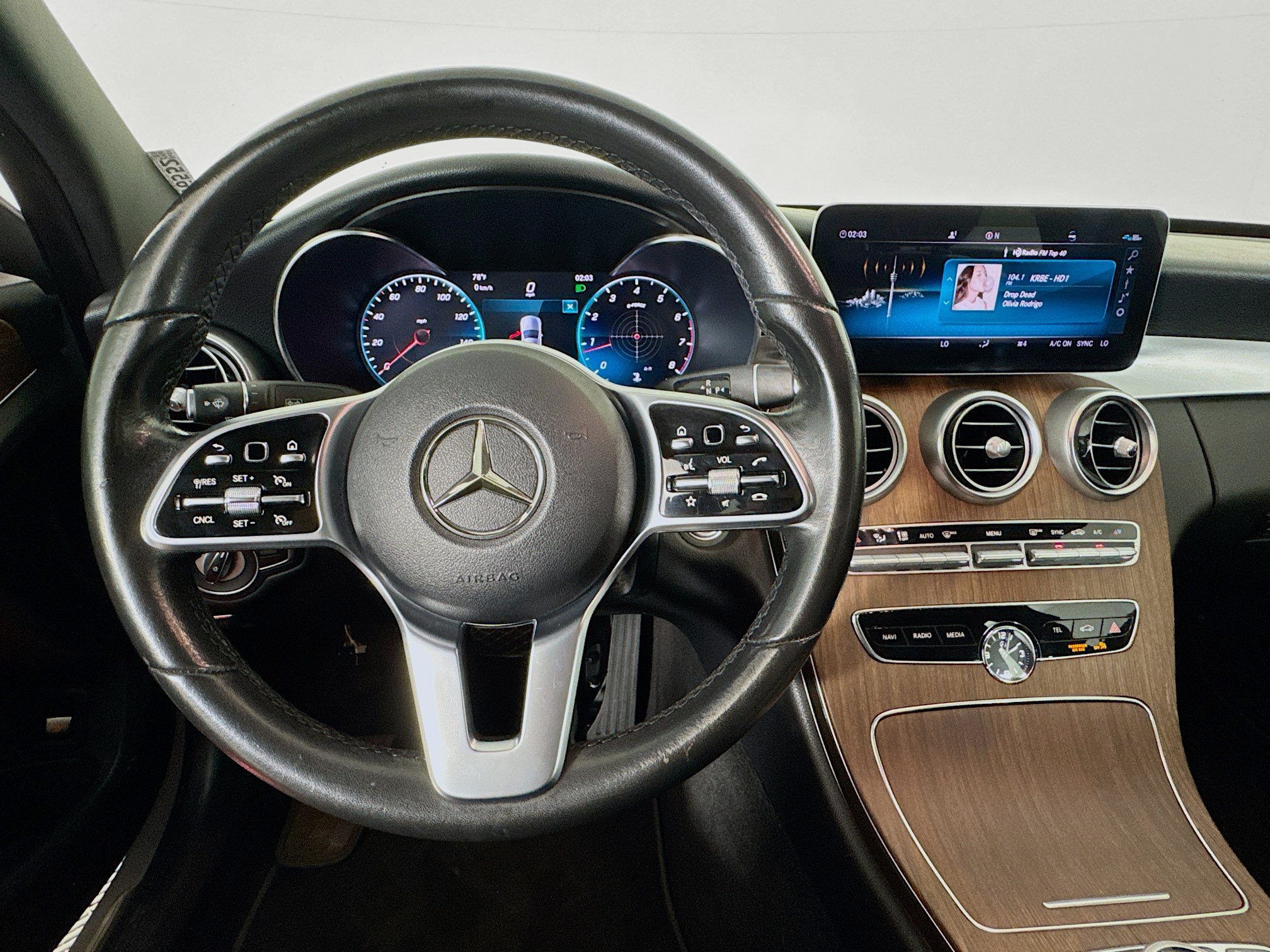 Used 2019 Mercedes-Benz C 300 Sedan w/ Premium Package image 10