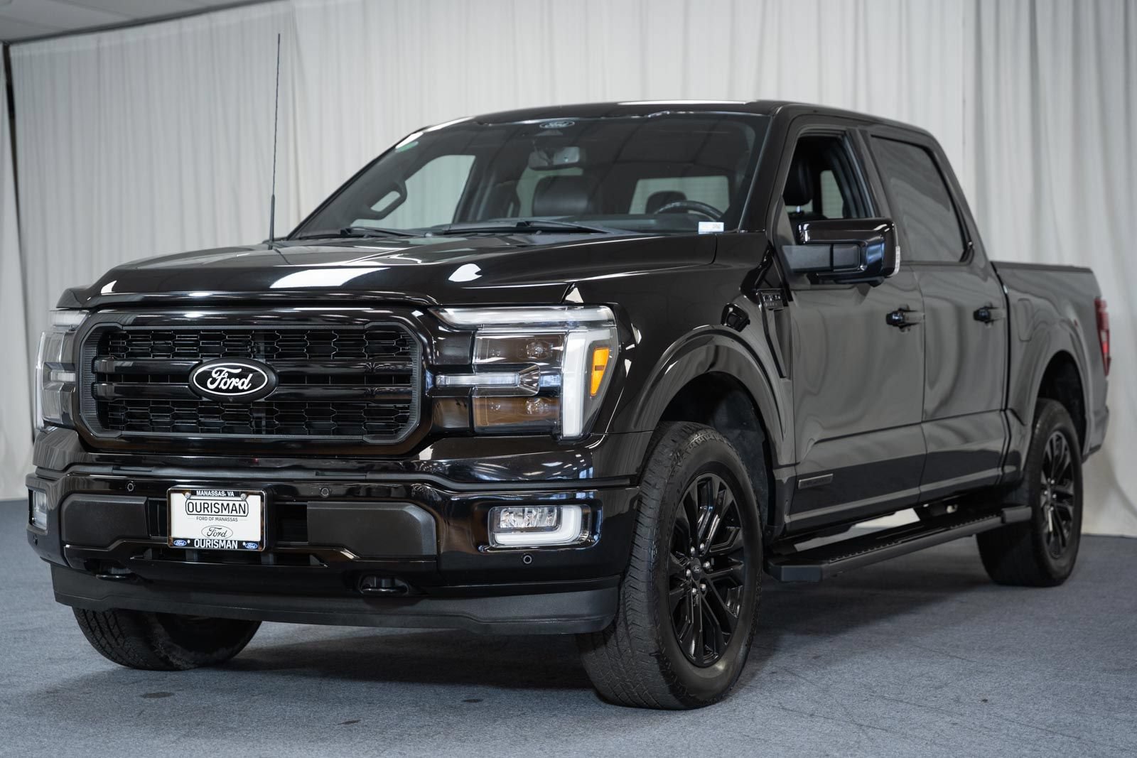 Used 2024 Ford F150 Lariat w/ Equipment Group 502A High AWD/4WD image 3