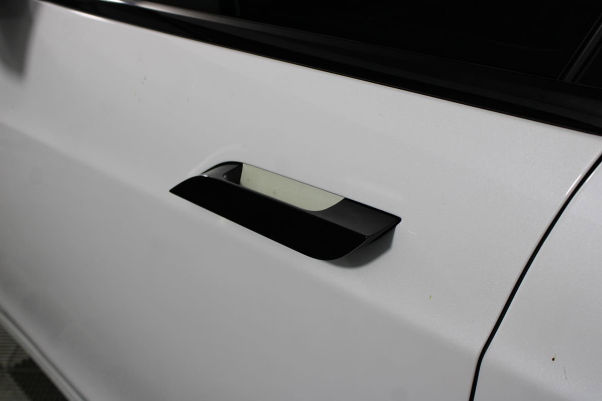 Used 2022 Tesla Model S AWD/4WD image 37