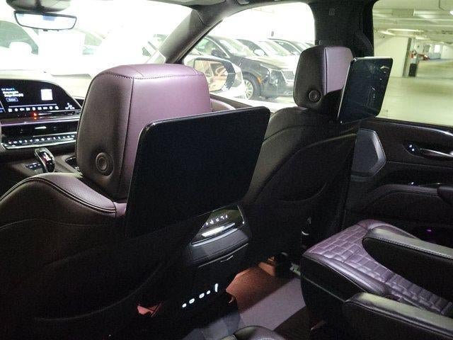 Certified 2024 Cadillac Escalade ESV Premium Luxury Platinum w/ Heavy-Duty Trailer Package AWD/4WD image 14
