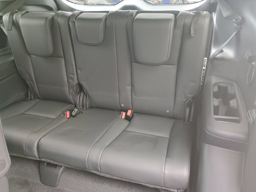 New 2027 Subaru Ascent Limited AWD/4WD image 18