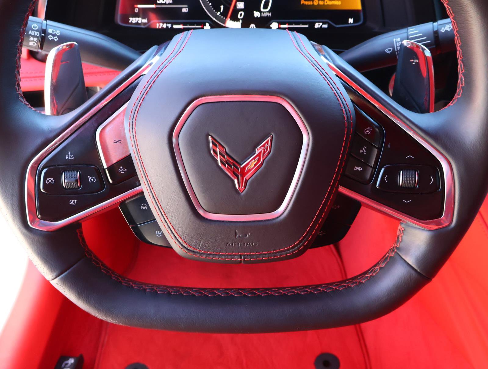 Used 2024 Chevrolet Corvette Stingray Premium Cpe w/ Z51 Performance Package image 24