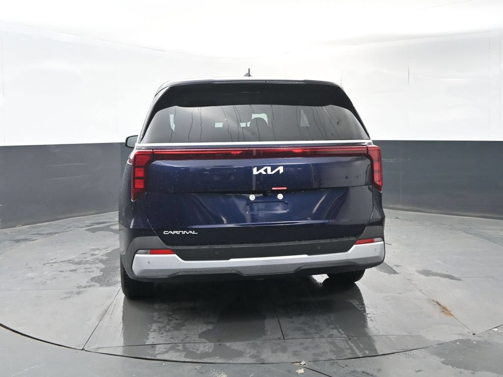 New 2026 Kia Carnival FWD image 4
