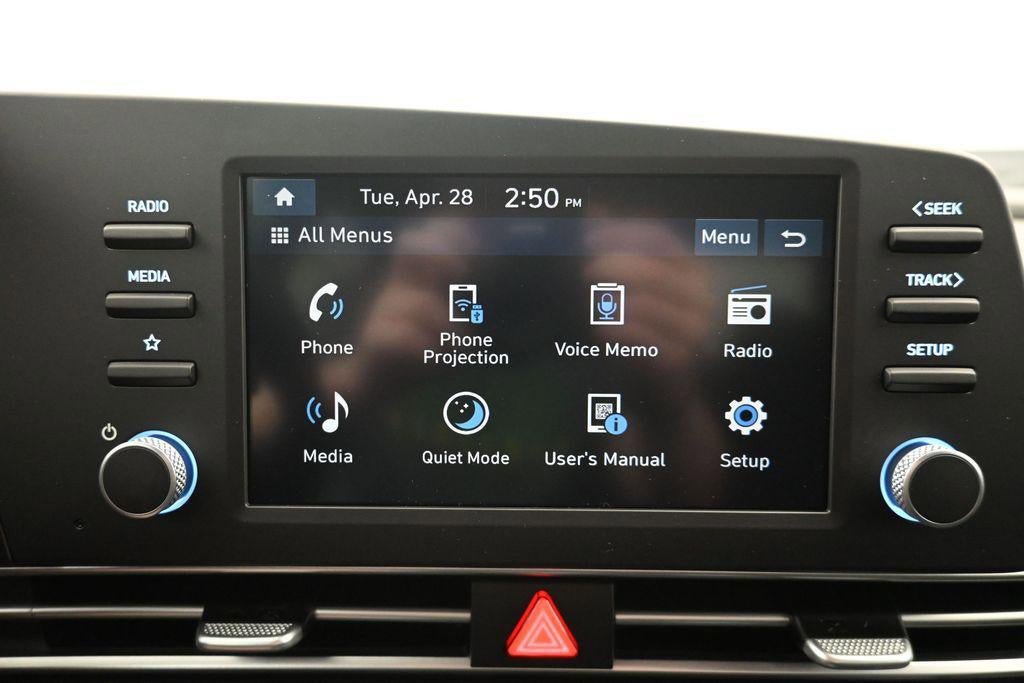 New 2026 Hyundai Elantra SE FWD image 13