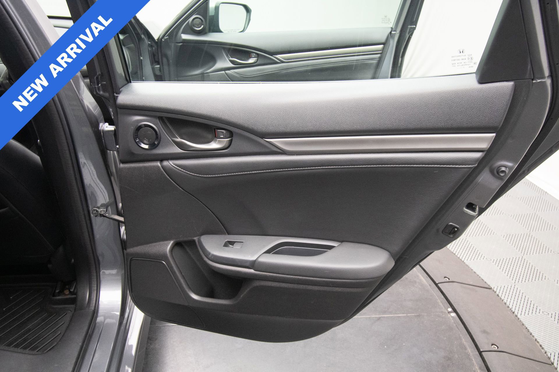 Used 2018 Honda Civic EX-L image 20