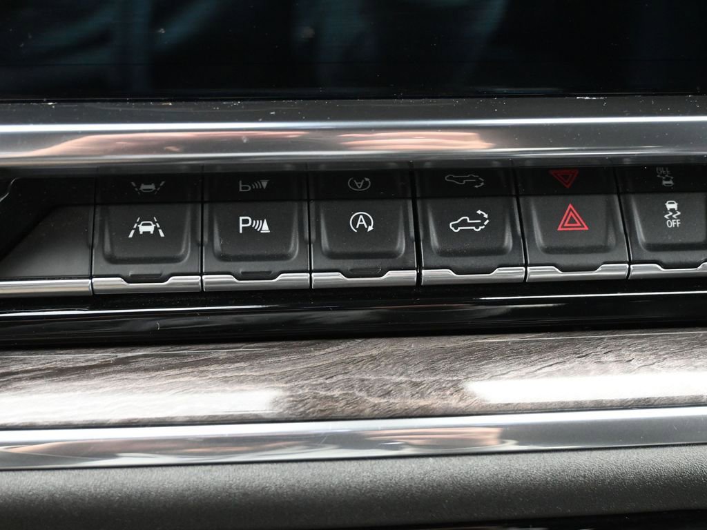 Used 2024 Chevrolet Silverado 1500 LTZ image 16