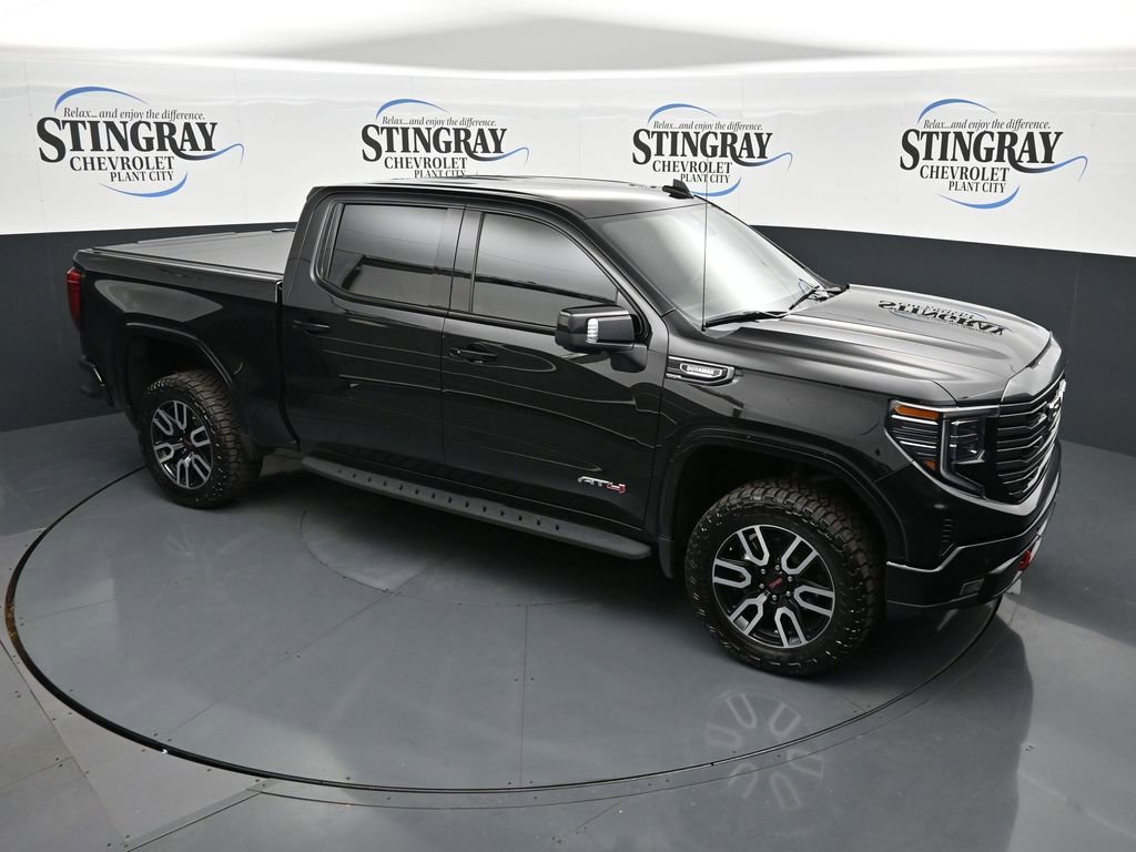 Used 2024 GMC Sierra 1500 AT4 w/ Technology Package image 9