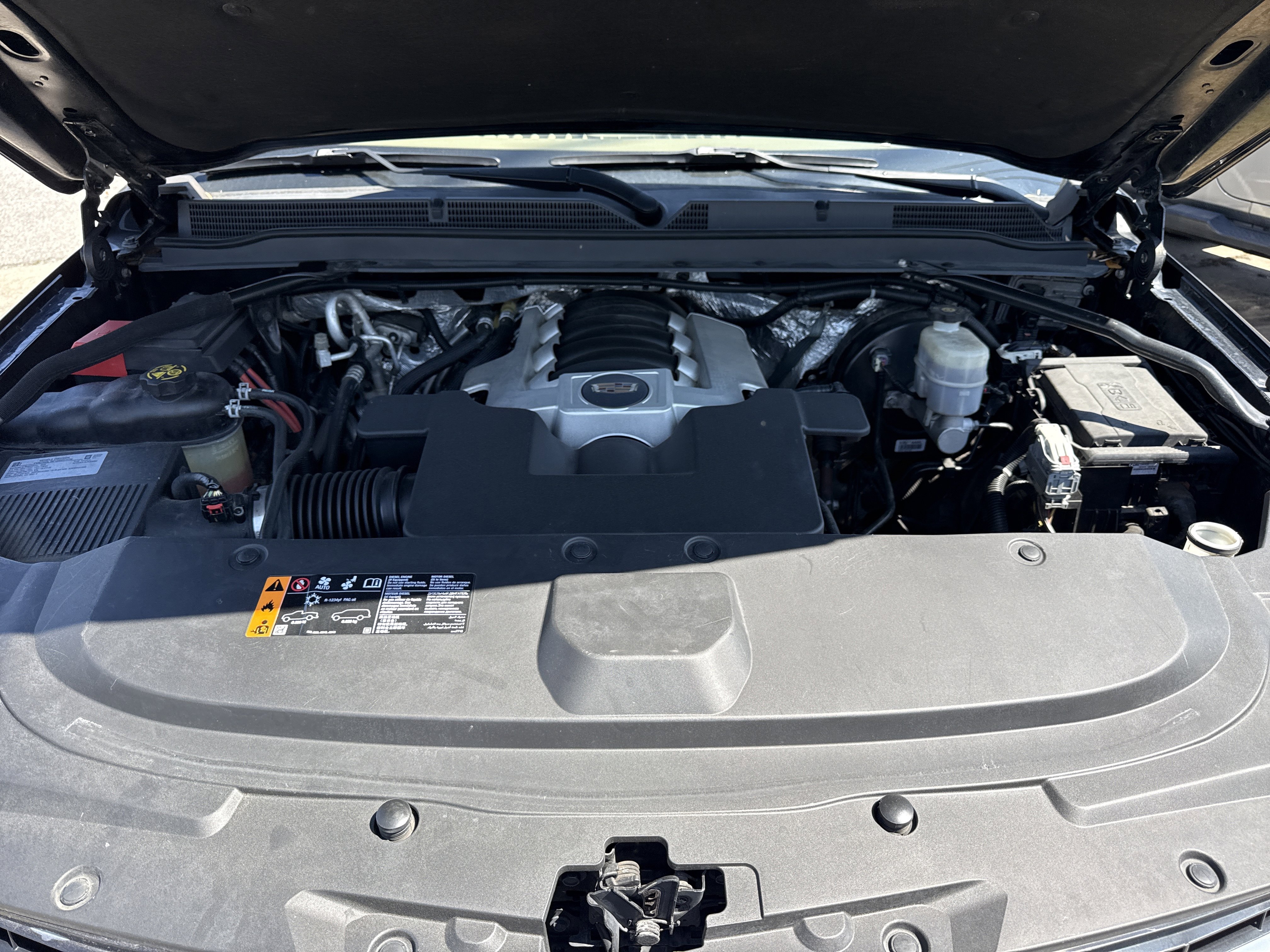 Used 2018 Cadillac Escalade ESV Platinum image 39