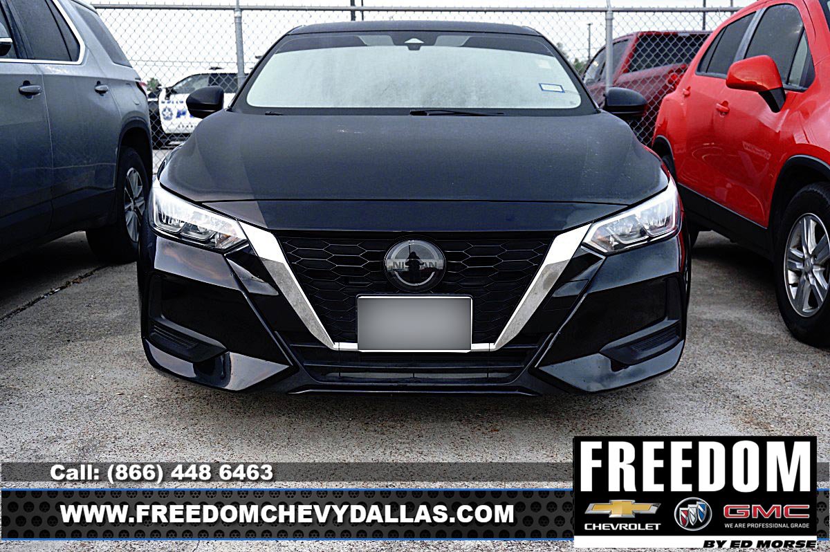 Used 2022 Nissan Sentra SV FWD image 2