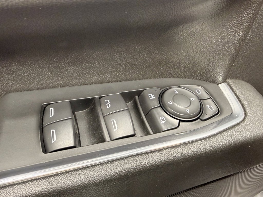 Used 2024 Chevrolet Silverado 2500 LT w/ Midnight Edition image 29