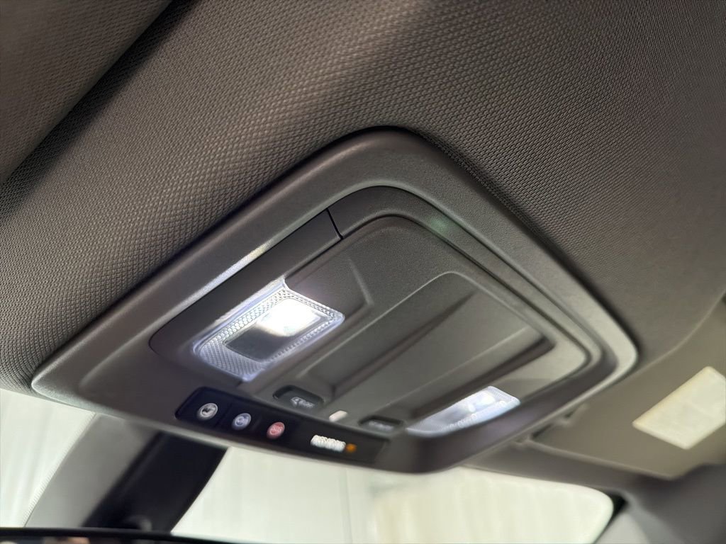 Used 2021 Chevrolet Silverado 1500 RST image 34