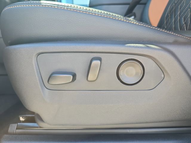 New 2026 GMC Sierra 2500 AT4 w/ Technology Package image 18