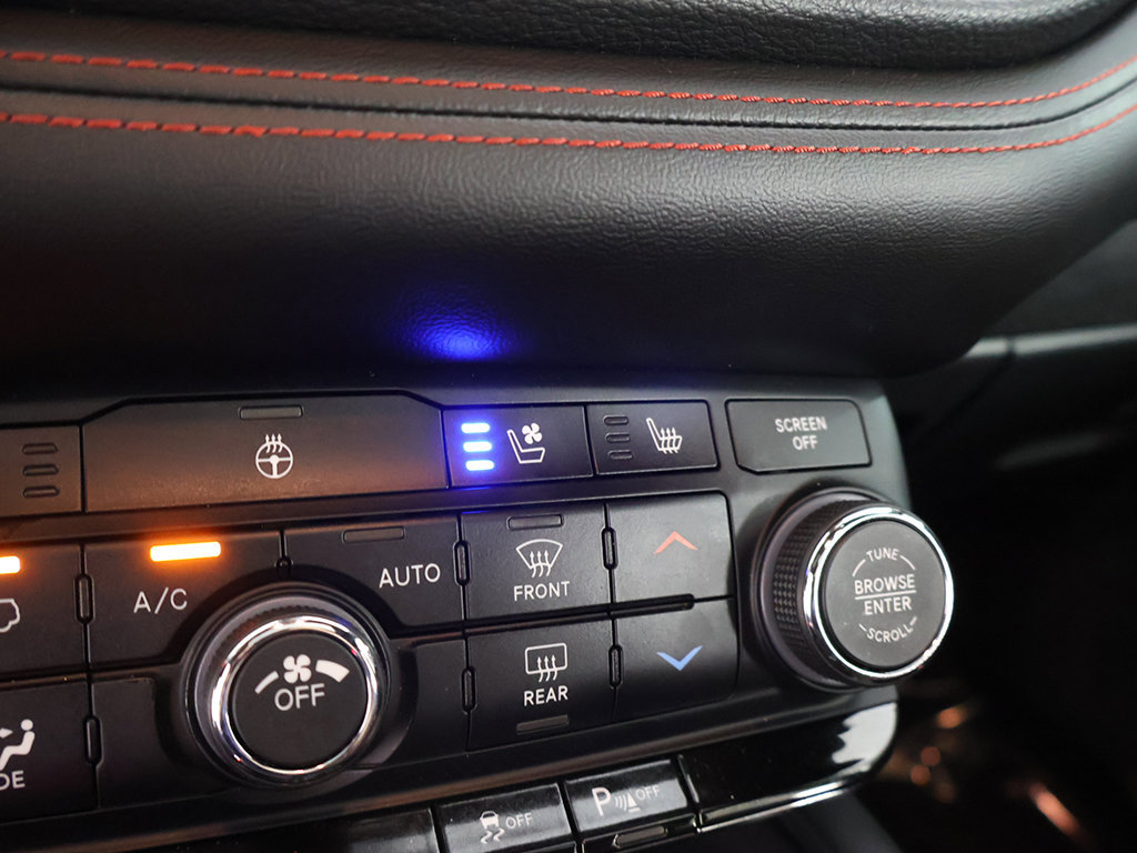 Used 2023 Dodge Durango GT AWD/4WD image 56