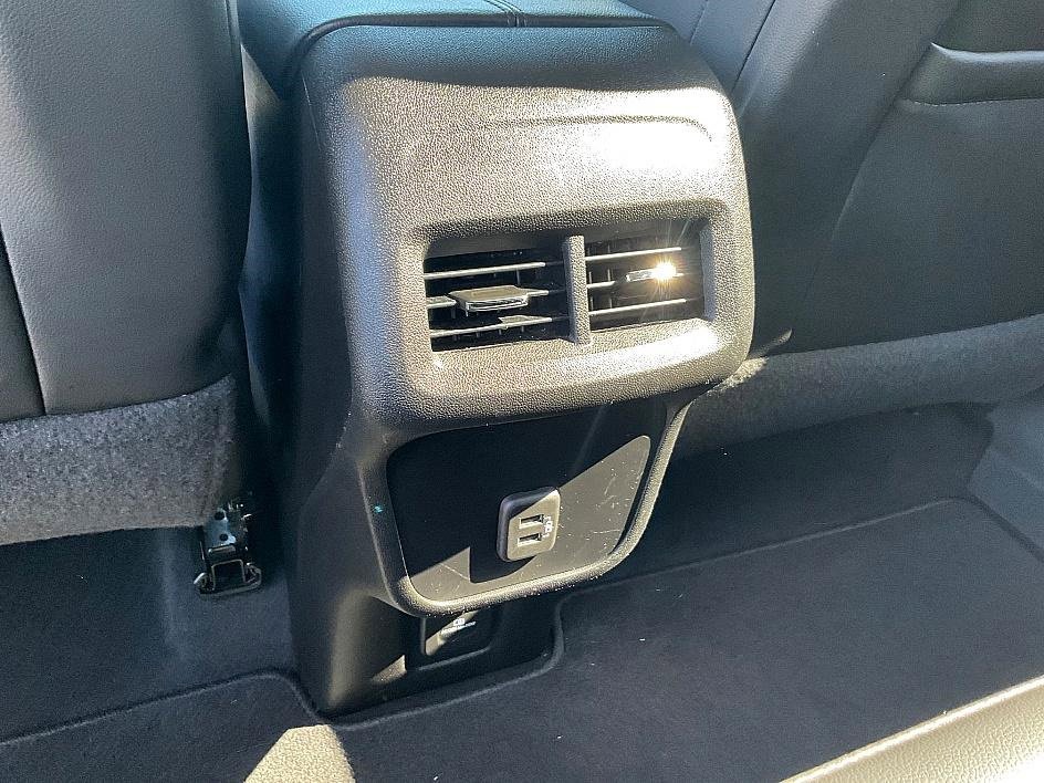 Used 2019 Chevrolet Equinox Premier image 27