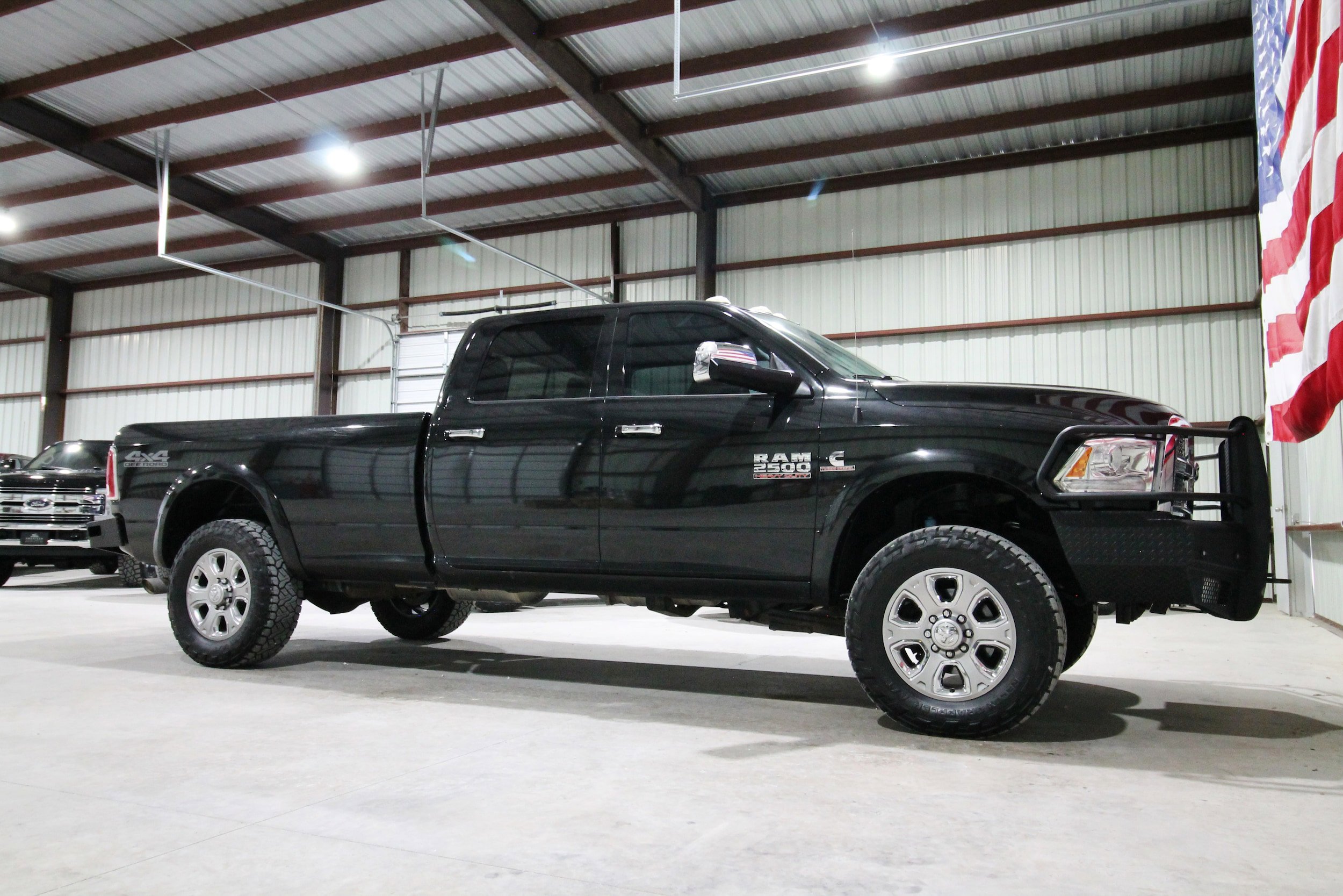 Used 2017 RAM 2500 Laramie w/ Convenience Group AWD/4WD image 16
