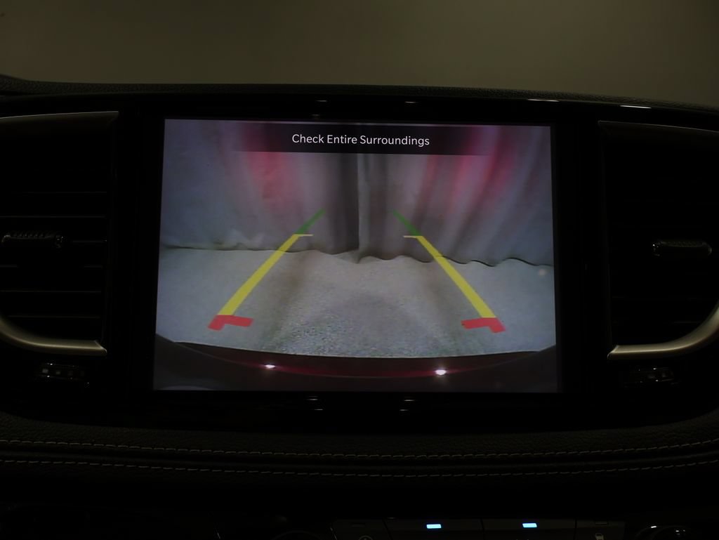 Used 2022 Chrysler Pacifica Touring-L AWD/4WD image 24