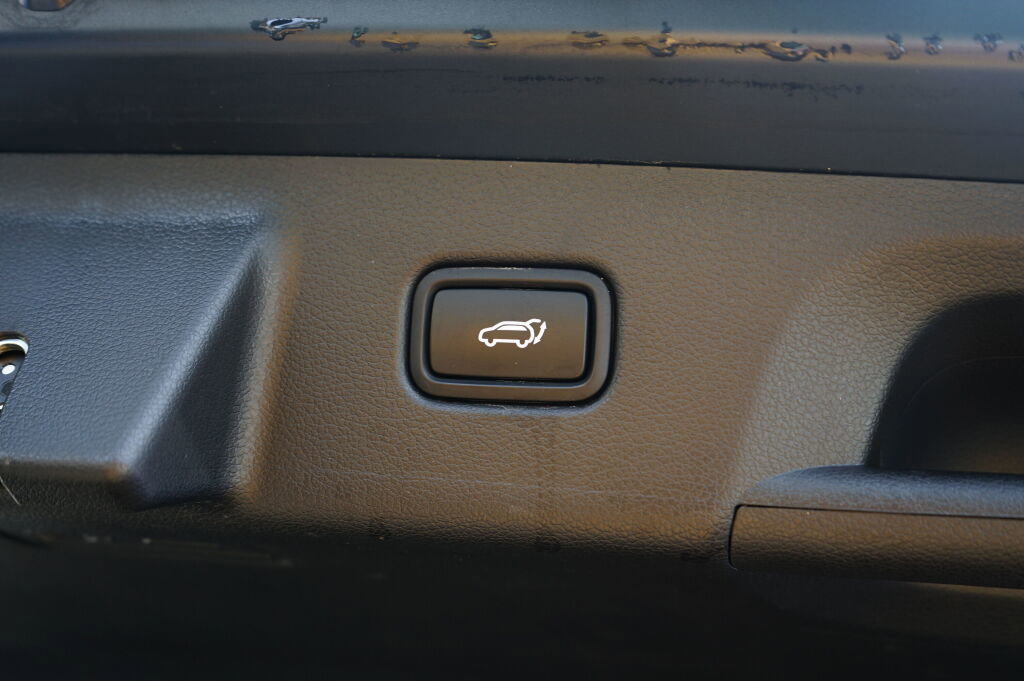 Used 2023 Hyundai Palisade SEL w/ Premium Package image 32