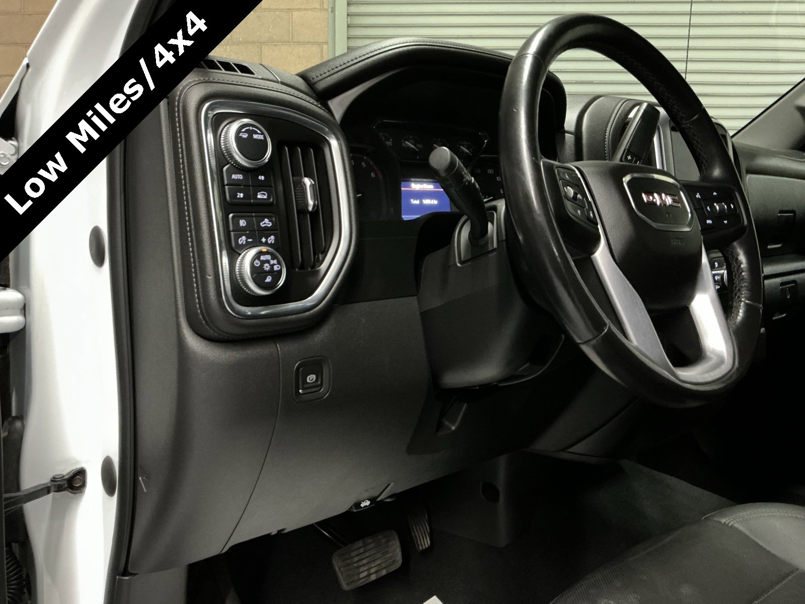 Used 2021 GMC Sierra 1500 SLT image 17