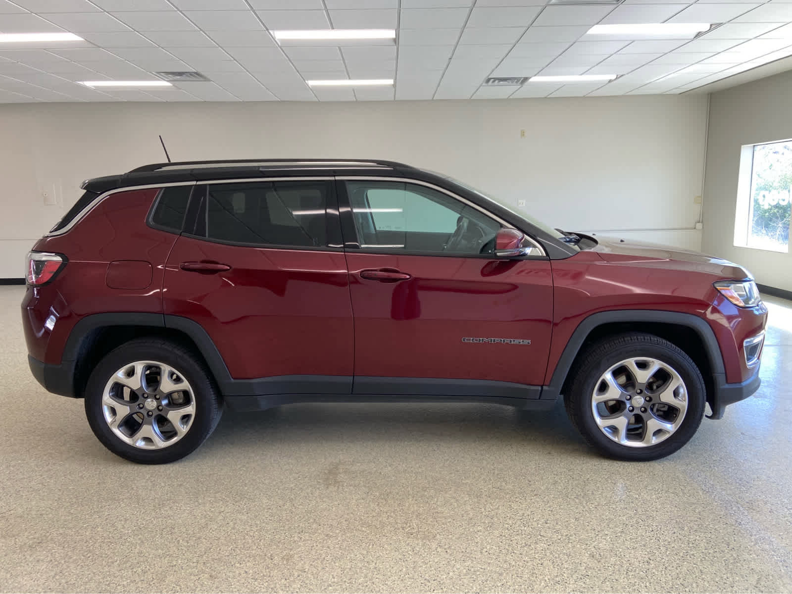 Used 2020 Jeep Compass Limited image 6