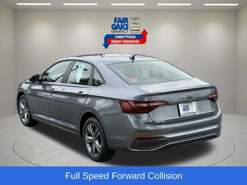 Used 2024 Volkswagen Jetta SE FWD image 8
