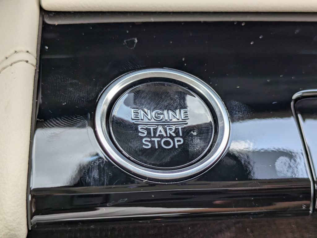 New 2027 Lincoln Navigator Reserve AWD/4WD image 32