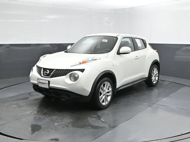 Used 2014 Nissan Juke S FWD image 1