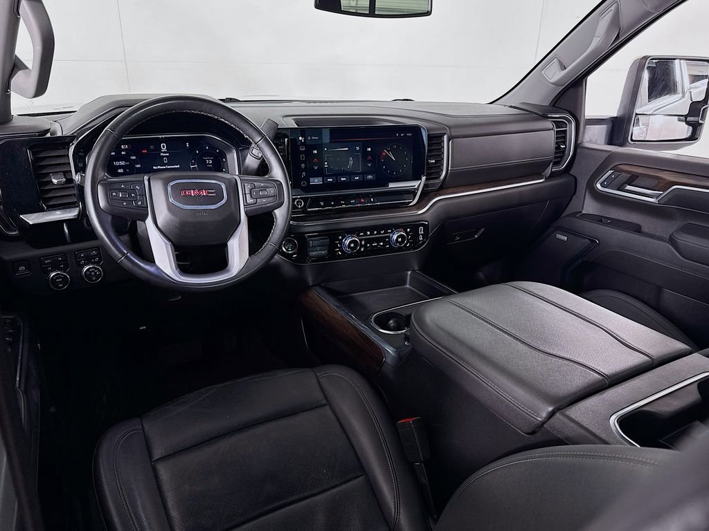 Used 2024 GMC Sierra 3500 SLT w/ SLT Convenience Package image 31
