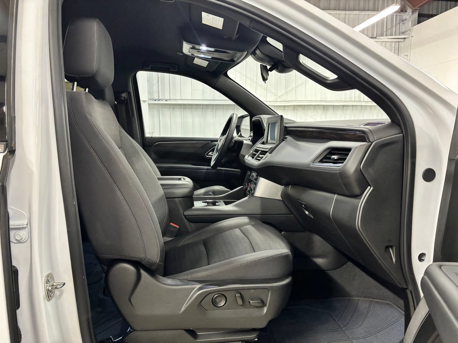 Used 2024 Chevrolet Tahoe LS w/ Driver Alert Package RWD image 21