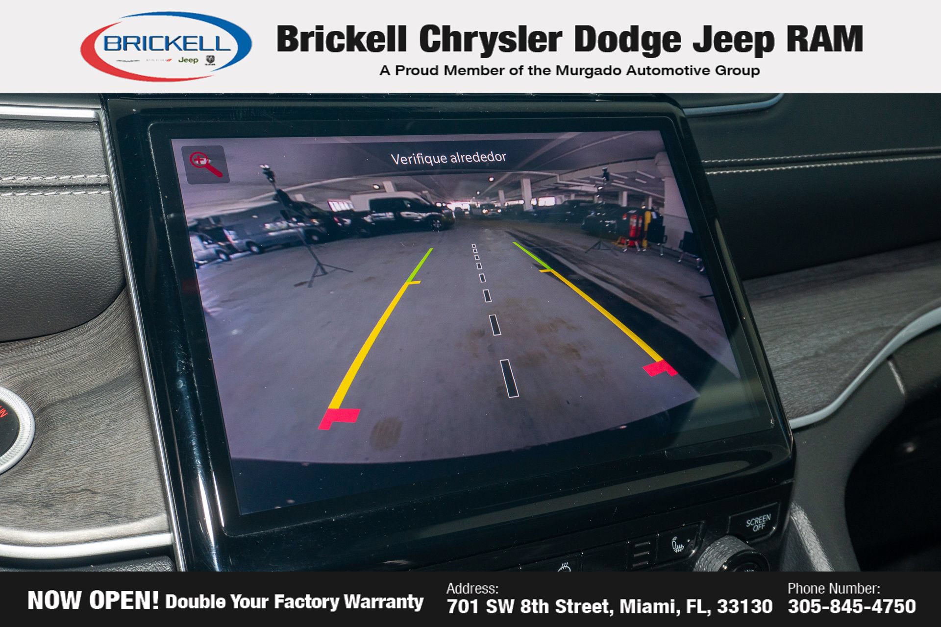 Used 2025 Jeep Grand Cherokee Limited AWD/4WD image 37