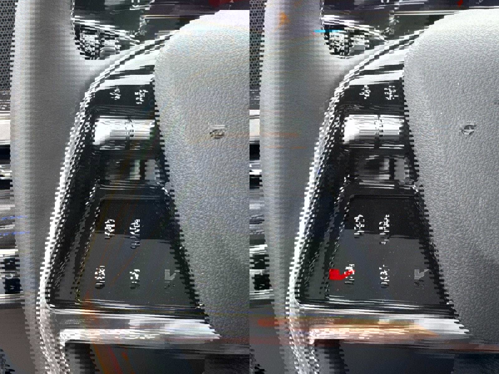 New 2026 Cadillac Escalade IQ Luxury 1 w/ LPO, Floor Liner Package image 21