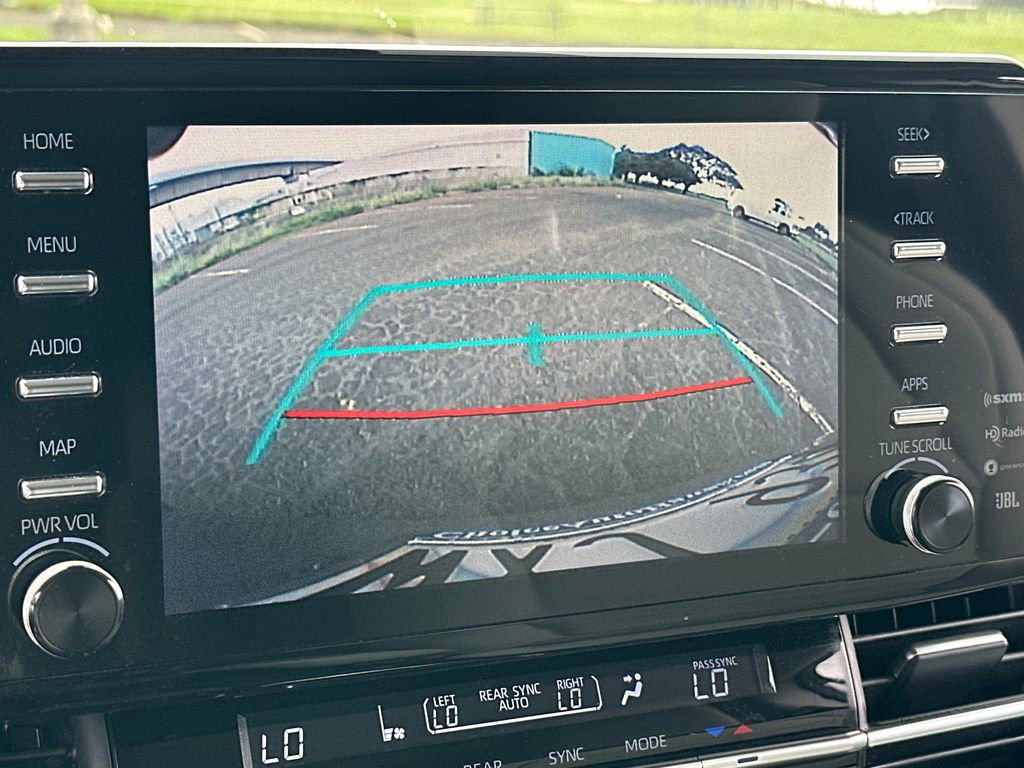 Used 2023 Toyota Sienna XLE image 16