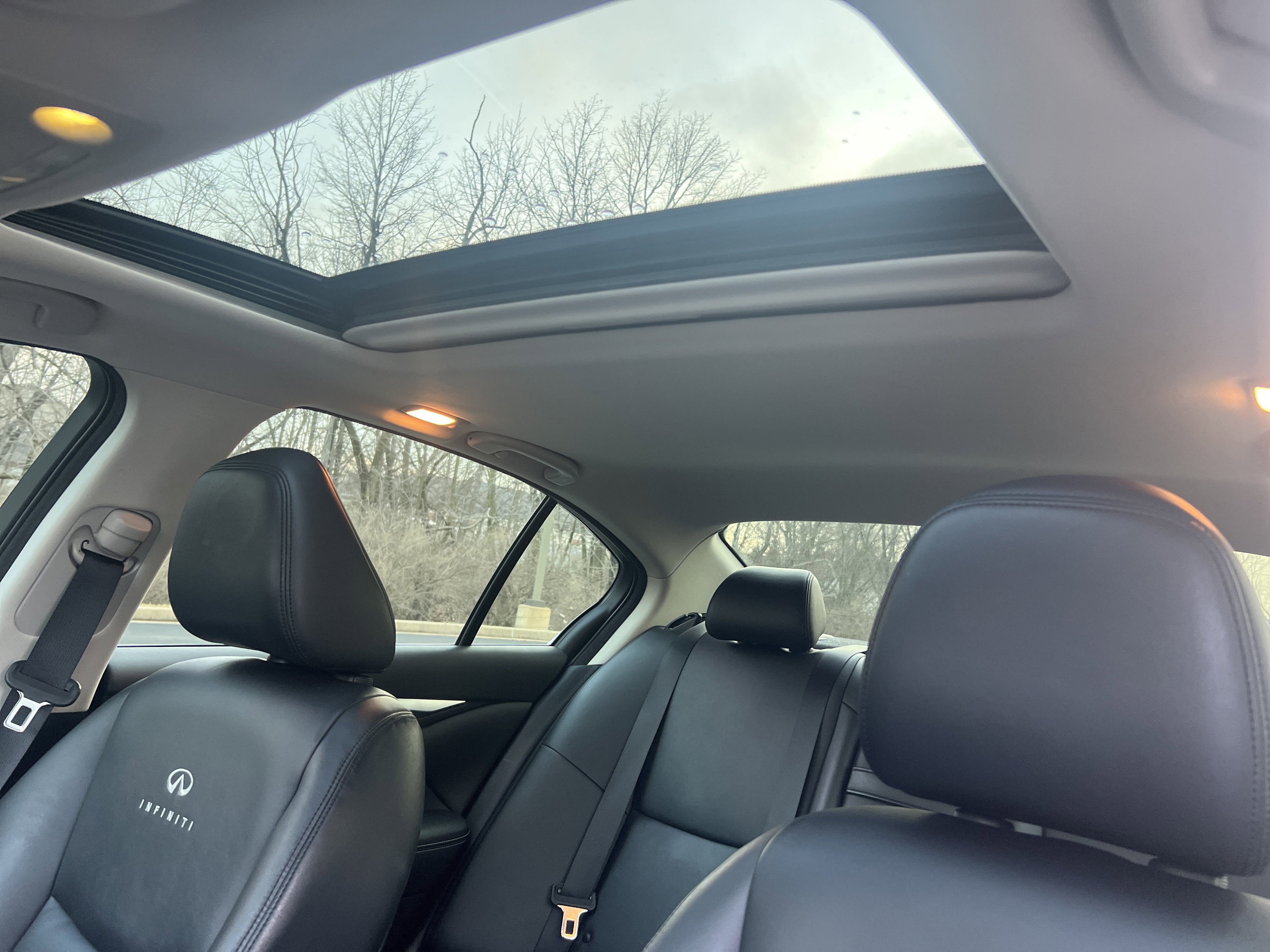 Used 2014 INFINITI Q50 Premium w/ All Weather Package image 25